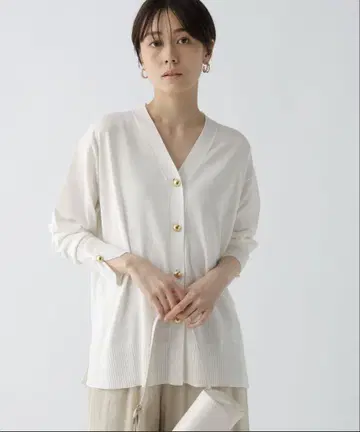 Elura 엘르 썸머 프로텍트 V넥 가디건