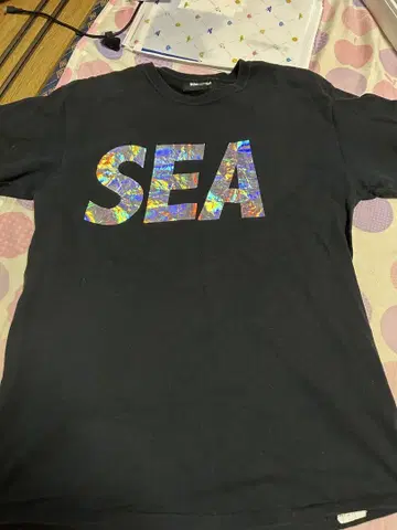SEA 홀로그램 프린트 T셔츠