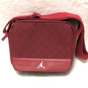 NIKE JORDAN 숄더백 모노그램 레드 빨간색