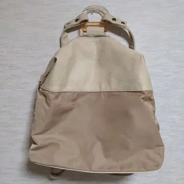 베이지 합성 피혁 나일론 백팩