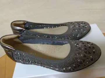 Dona Miss 도나미스 다크 그레이 웨지솔 (23.5cm) 미사용