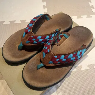 Chubasco 샌들