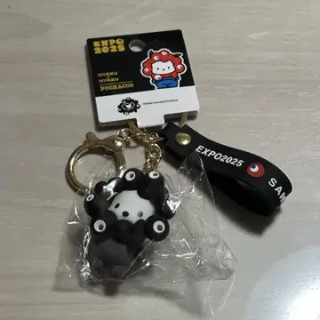 [ 포차코 ] 블랙 만박 한정판 미야쿠미야쿠 변신 키링 산리오 새상품