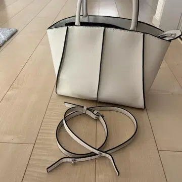 ZARA 핸드백