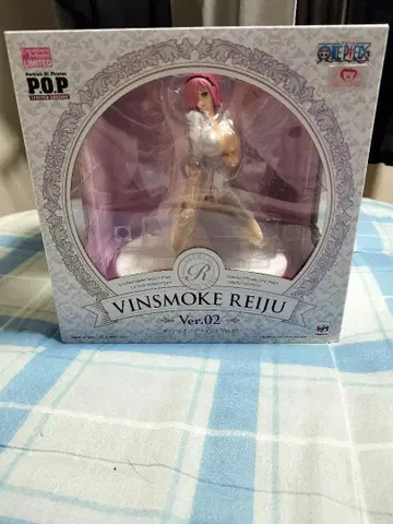 Vinsmoke Reiju Ver.02 한정판 피규어 미개봉