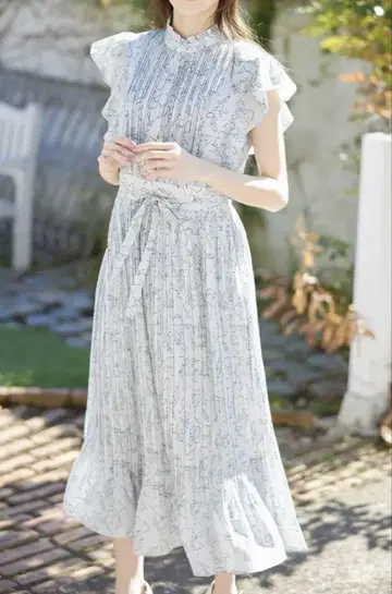 tocco closet 라인 플라워 플리츠 롱 원피스