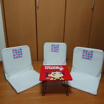 페코짱 테이블과 좌식 의자 3개 세트