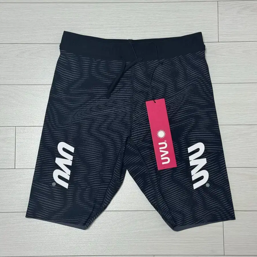 UVU Half Tights 2.0 Black Gray M (Zebra) on Bunjang Global Site.