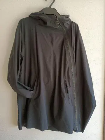 데상트 얼터레인 카타블 우븐 자켓 블랙 XL