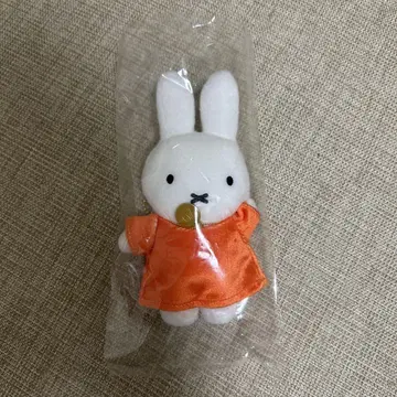 미피 전시회 miffy 70주년 마스코트 빨간색 레드