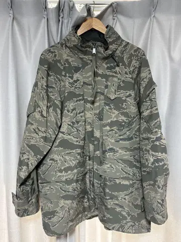 US Air Force L-R APECS 파카 디지털 카모플라주
