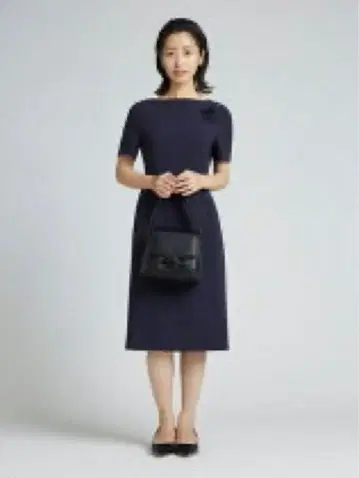 셀포드 다크 네이비 원피스