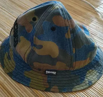 THRASHER 트레셔 카모플라쥬 햇