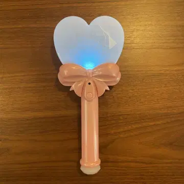 헬로키티 하트형 응원봉