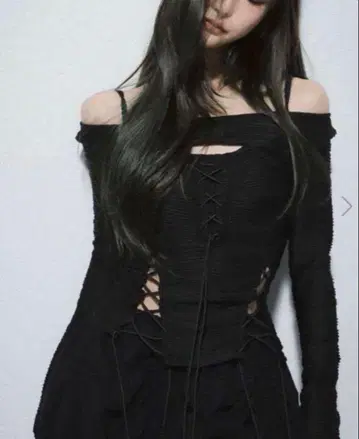 Melt the lady lace up layered corset