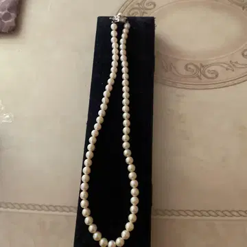 화이트 진주 일괄 목걸이 케이스 포함