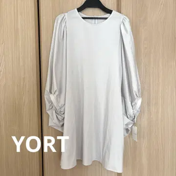 미사용 새상품 [ YORT ] 그레이 튜닉 티셔츠
