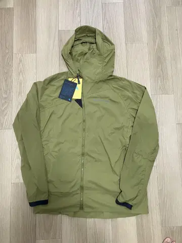Wilderness 후드 부착 나일론 자켓 M