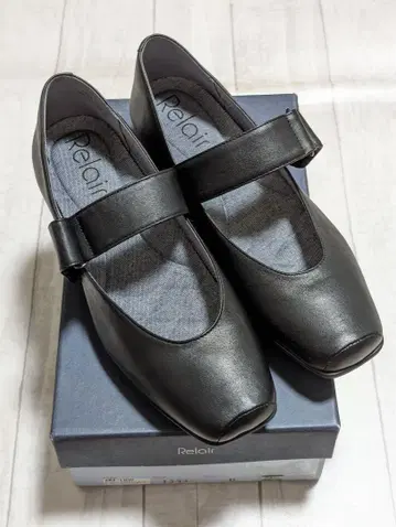 [새상품] 24.5cm 레어 스트랩 펌프스