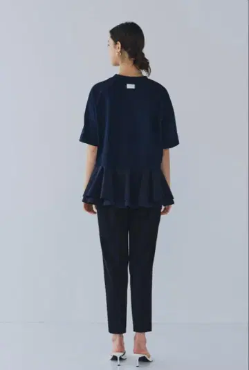 yori 솔리드백 플레어 Tee 네이비 yori