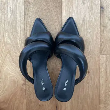 JW PEI SARA 뮬 22.5cm [컨디션 최상]