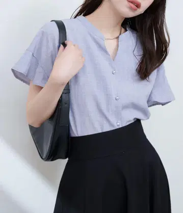 새상품 시착만 한 상품 상의