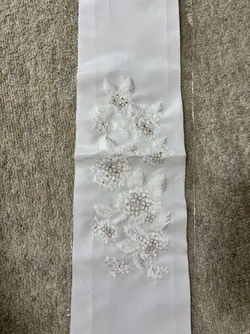 자수 장식용 깃 화이트 우치카케 결혼식