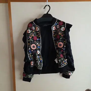 ZARA 자수 프릴 자켓 블루종 꽃무늬