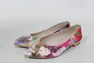 60 DIANA 다이애나 플랫 스터드 펌프스(21.5cm) 새상품급