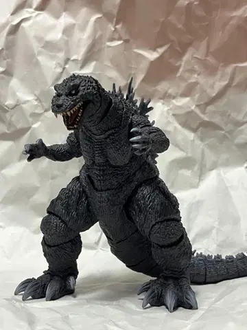 S.H.MonsterArts 고질라(2001)