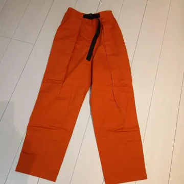 MOUSSY 원턱 벨트 테이퍼드 팬츠 오렌지 사이즈 1