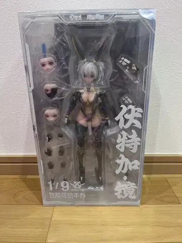 뇌정특견대 Vodka Mirror 1/9 피규어 대만장 애니메이션 스타
