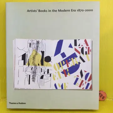 Artists'Books in the ModernEra 1870-2000