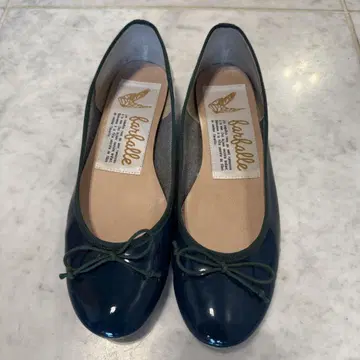 컨디션 최상 파르팔레 라운드토 플랫 발레 슈즈 올리브 38 (24cm)