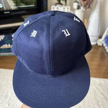 DUFFER 6 패널 자수 로고 캡 네이비
