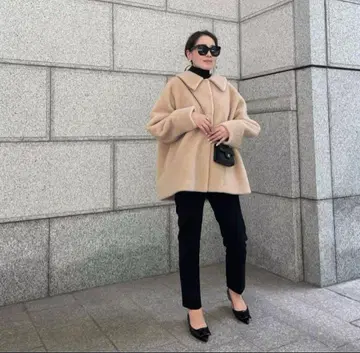 OHGA 에코 무스탕 코트