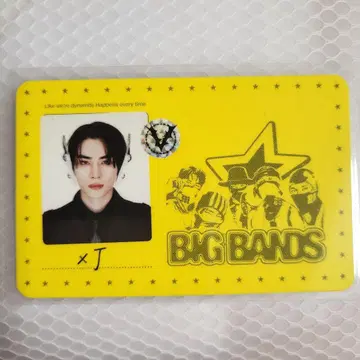 WayV BIG BANDS CUBE ver ID 카드 샤오쥔