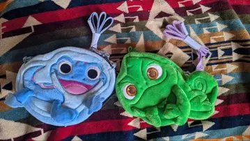 시마무라 숄더 스트랩 다이컷 파우치 살라만더 파스칼