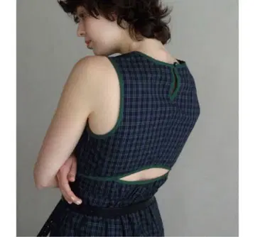 idem 이데 back cut check onepiece