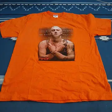 Eminem 오렌지 T셔츠 L 사이즈