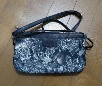 QutieFrash 숄더백