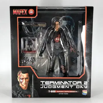 MAFEX T-800 (T2:BATTLE DAMAGE Ver.)
