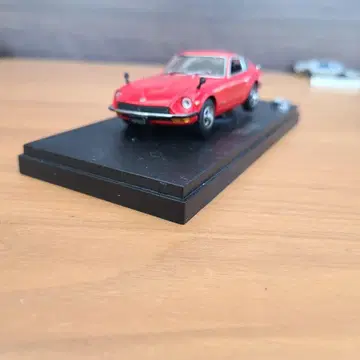 300ZX-hide님 한정판 교쇼 1/43 미니카 페어레이디 Z Z-L