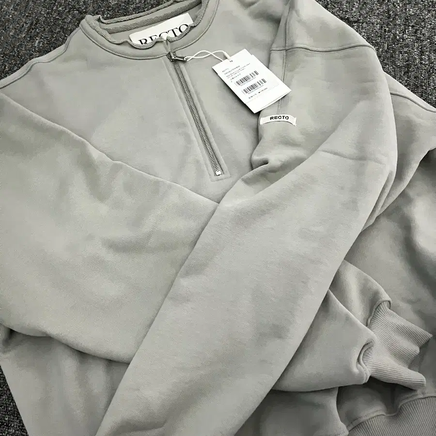 RECTO] / ☆ RAW EDGE COLLAR STAND HALF ZIP-UP /MELANGE GREY