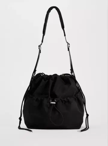 미사용 새상품 완판템 ZARA 나일론 버킷 백 숄더