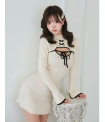Darich 프론트 오픈 리본 니트 미니 원피스 아이보리 FL