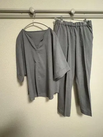 그레이 V넥 셋업 팬츠