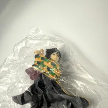 귀멸의 칼날 토미오카 기유 피규어