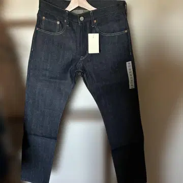 무인 빨간색 셀비지 데님