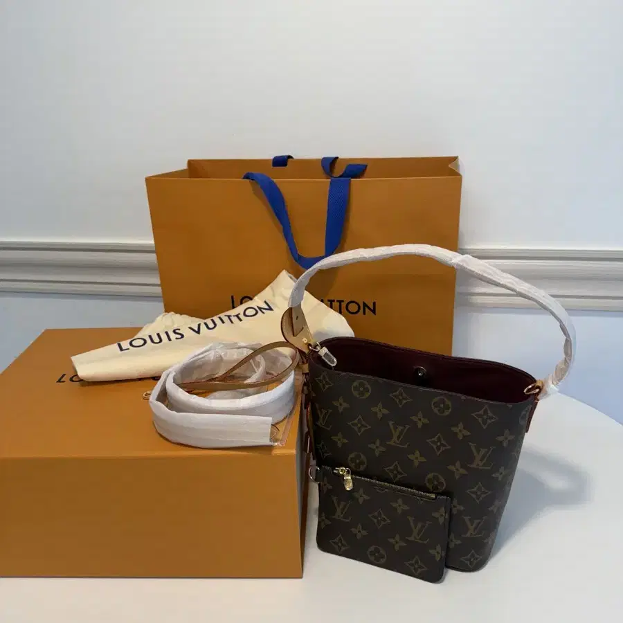 MUWM ENOKI MINI BAG Bag MUWM ENOKI MINI BAG on Bunjang